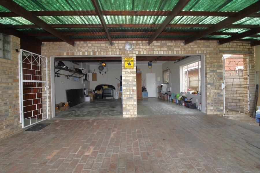 4 Bedroom Property for Sale in Aston Bay Eastern Cape